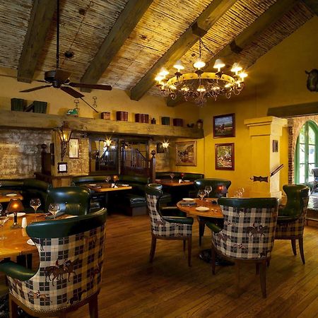 Harris Ranch Inn And Restaurant Huron Εξωτερικό φωτογραφία