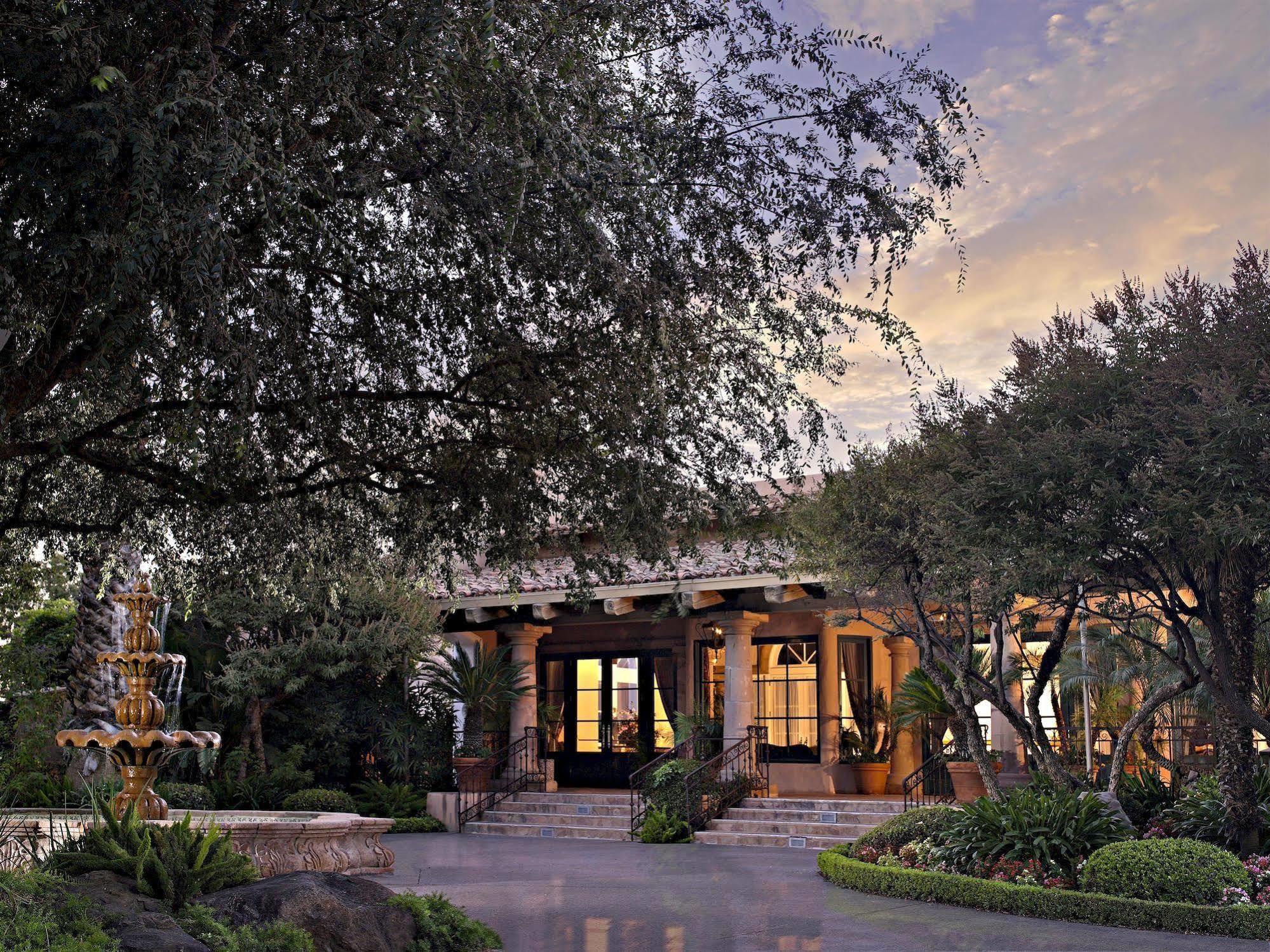 Harris Ranch Inn And Restaurant Huron Εξωτερικό φωτογραφία